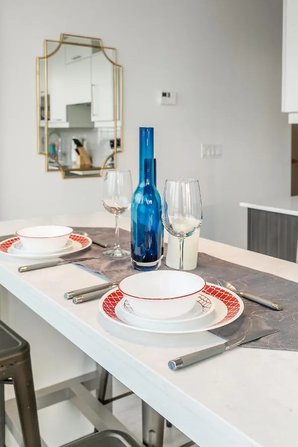 Luxury 2 Bedroom In The Heart Of Entertainment District W/ Cn Tower View Toronto