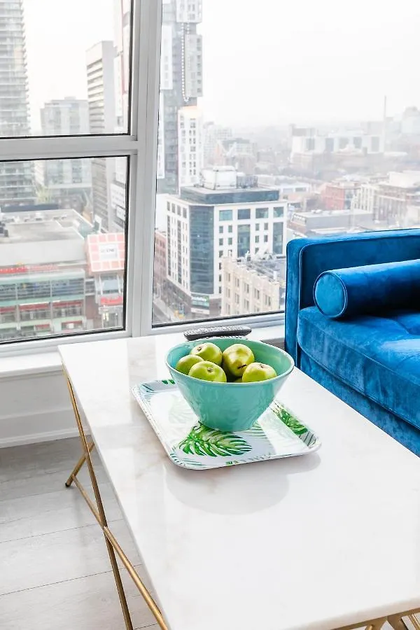 Luxury 2 Bedroom In The Heart Of Entertainment District W/ Cn Tower View Toronto 0*,