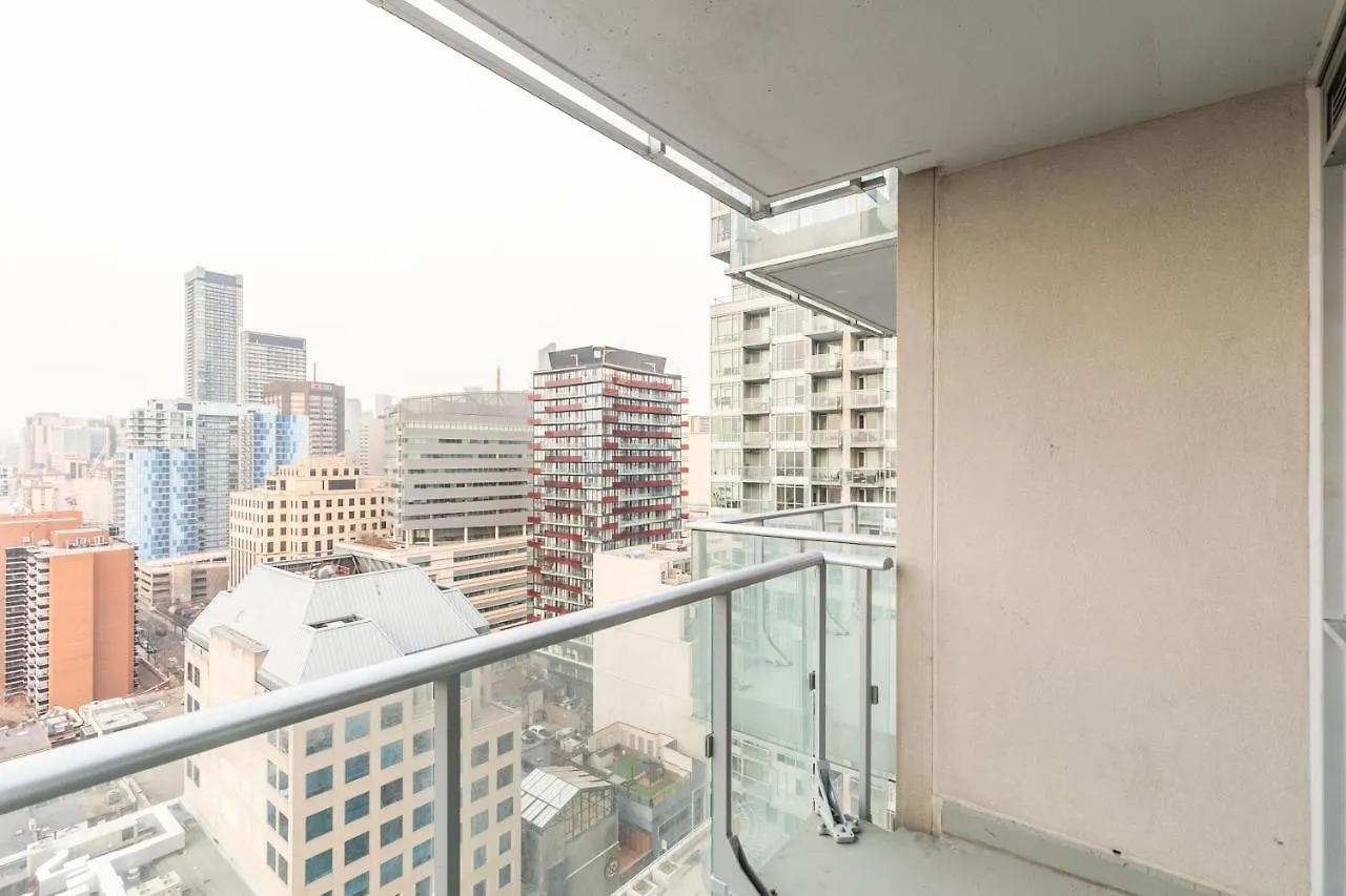 Luxury 2 Bedroom In The Heart Of Entertainment District W/ Cn Tower View Toronto 0*,  Canada