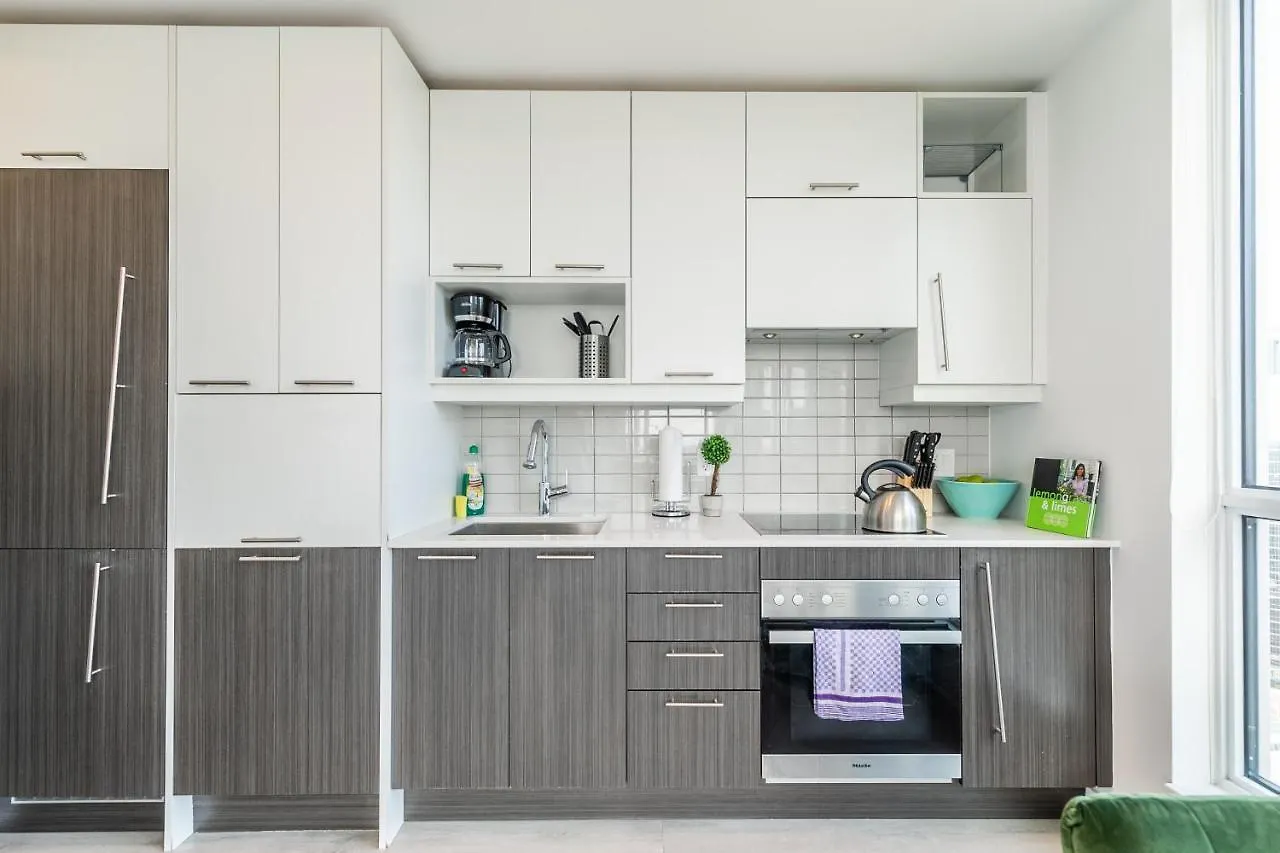 Luxury 2 Bedroom In The Heart Of Entertainment District W/ Cn Tower View Toronto
