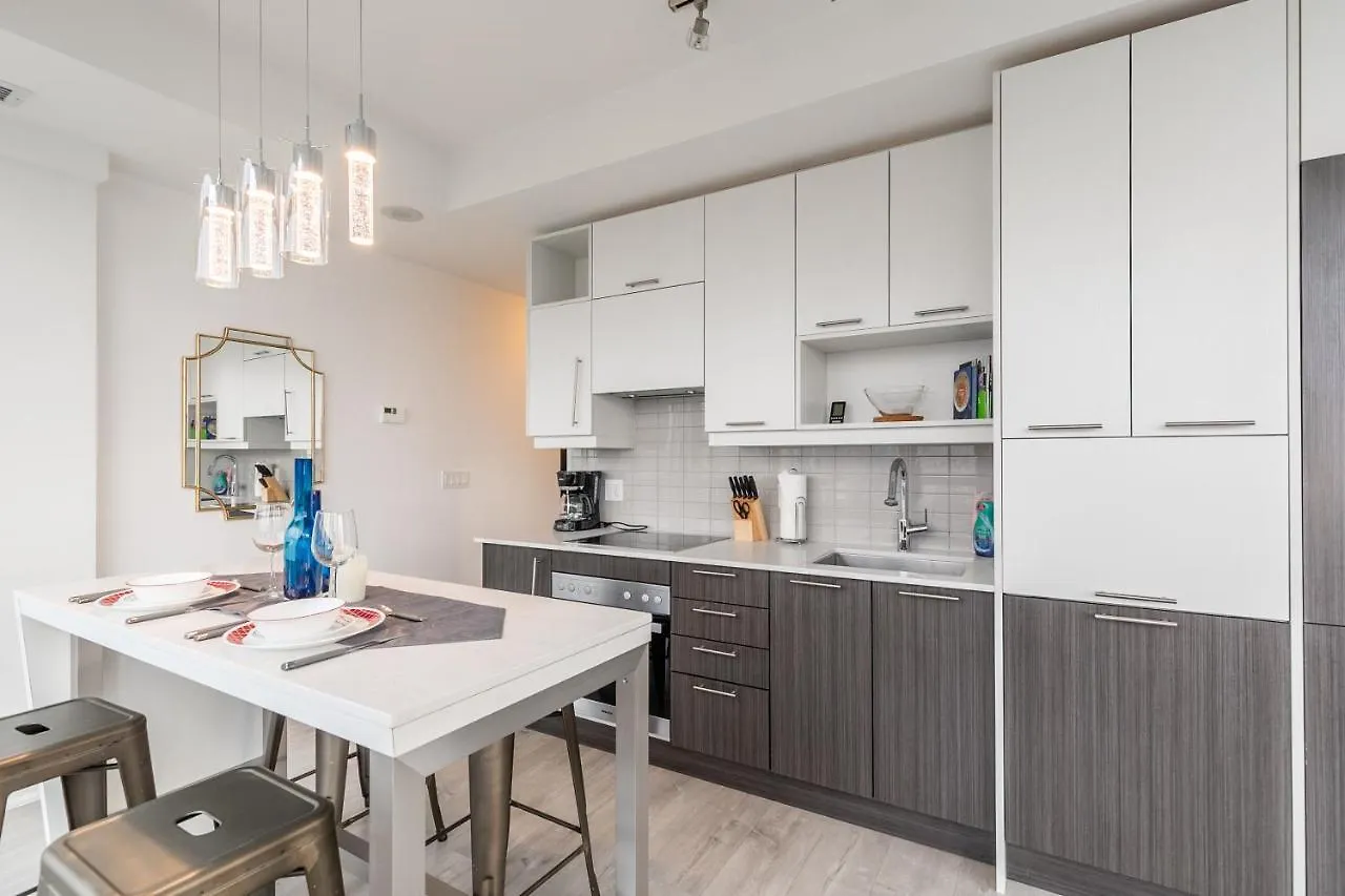 Luxury 2 Bedroom In The Heart Of Entertainment District W/ Cn Tower View Toronto Appartement