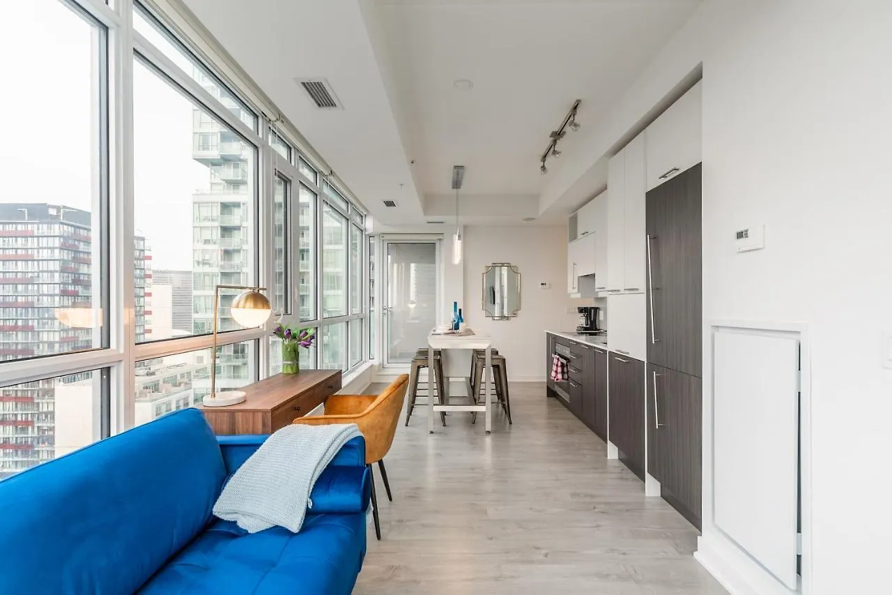 Luxury 2 Bedroom In The Heart Of Entertainment District W/ Cn Tower View Toronto 0*,